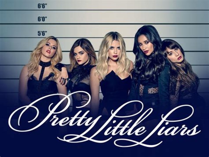 13 Amazing Bodies of Pretty Little Liars Stars — Celebwell