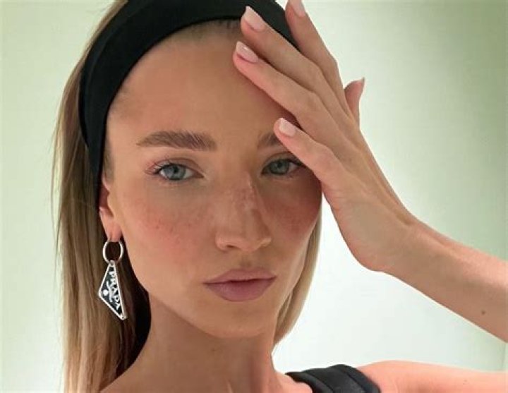 Agata Sieramska in Bathing Suit Hits the Beach — Celebwell