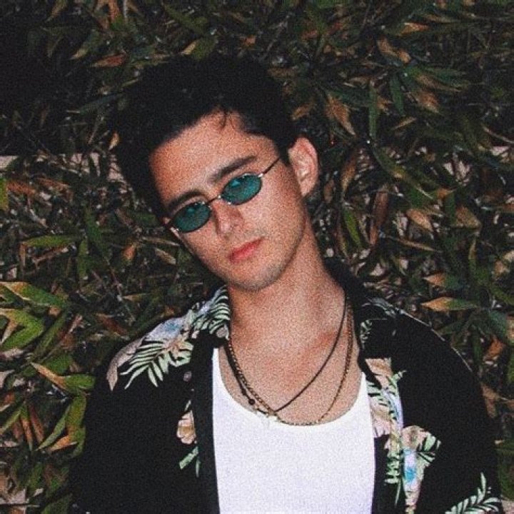 Carlos Carrera Youtuber overview