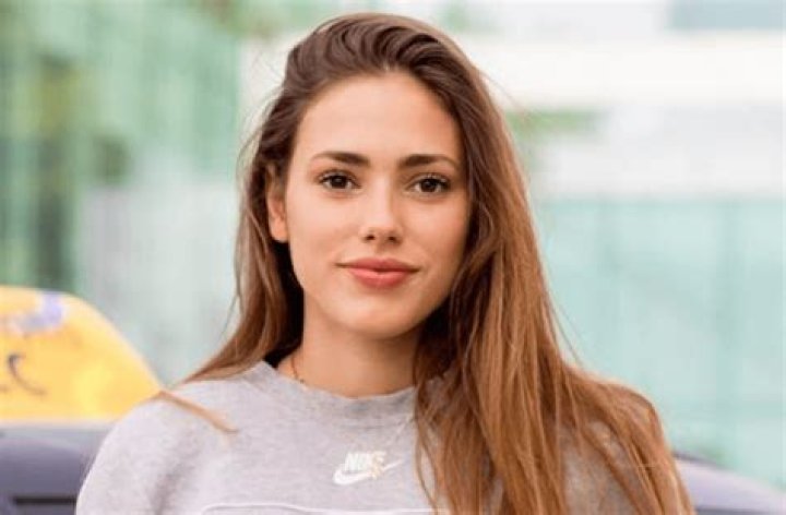 Clara Fernández in Bathing Suit Shares a Mirror Selfie — Celebwell