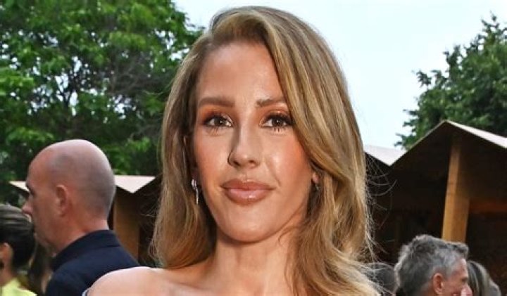 Ellie Goulding in Bathing Suit Asks "Are We Going Back to Blonde?" — Celebwell