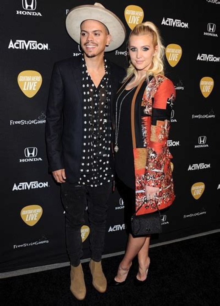 Evan Ross Height Weight Shoe Size Body Measurements Age Facts Ethnicity