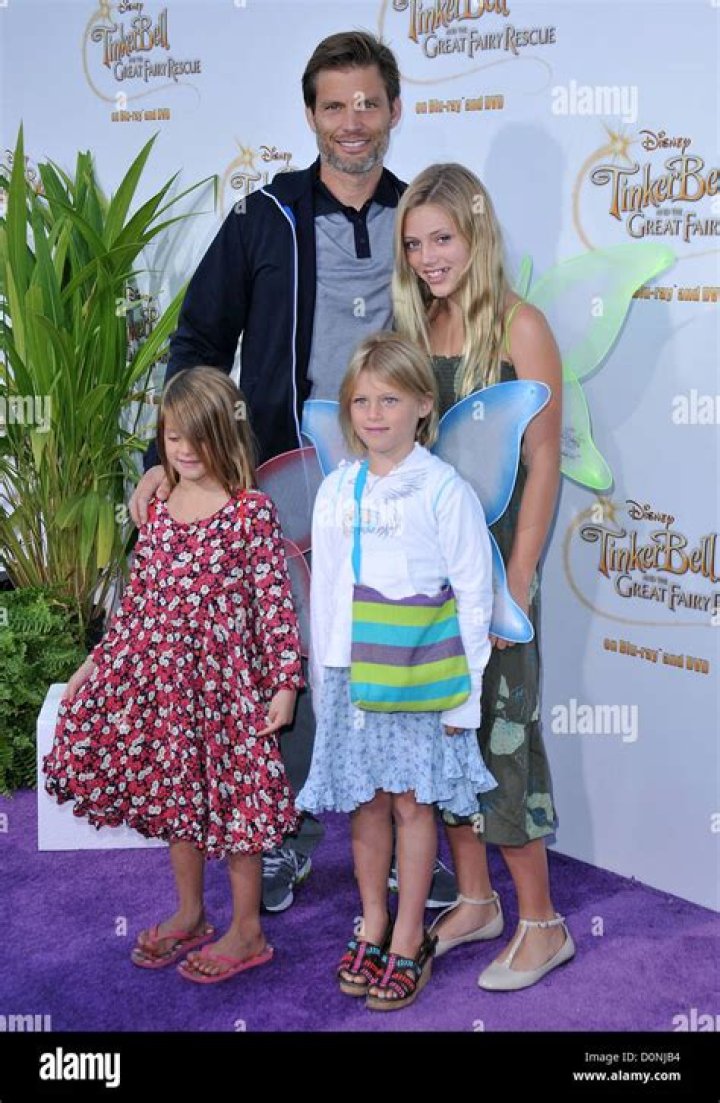 Grace Van Dien Age, Height, Boyfriend, Net Worth, Parents & More