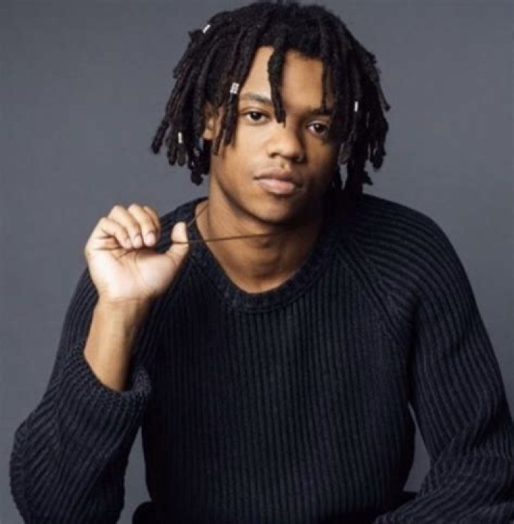 Henry Hunter Hall Wiki, Age, Birthday, Girlfriend, Parents, Net Worth & More