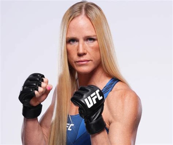 Holly Holm in Bathing Suit Says "I'm Good" — Celebwell