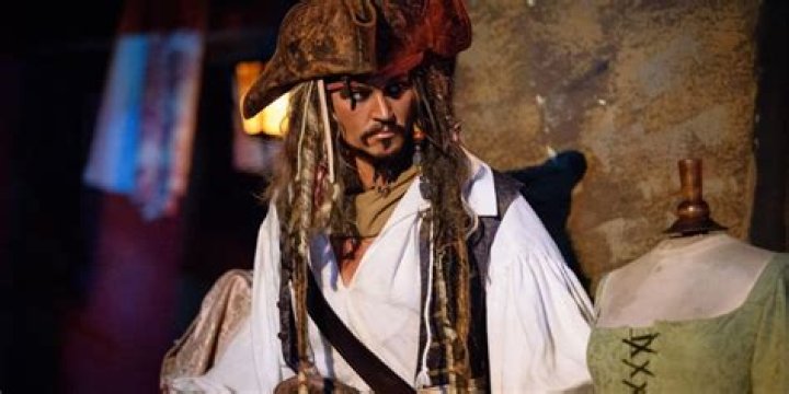 How many times does Jack Sparrow appear in the Pirates of the Caribbean ride? – Celebrity