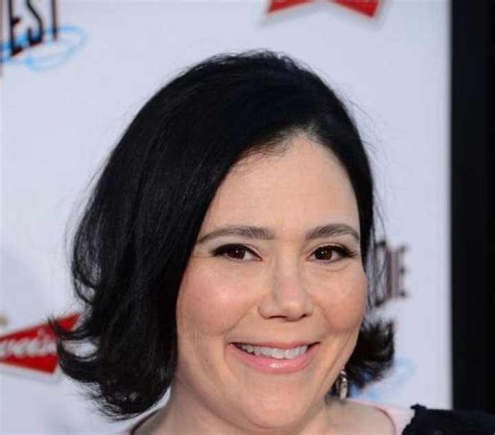 
How Much Money Does Alex Borstein Make? Latest Income Salary
