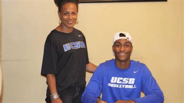 
How Much Money Does Clifton Powell Make? Latest Income Salary
