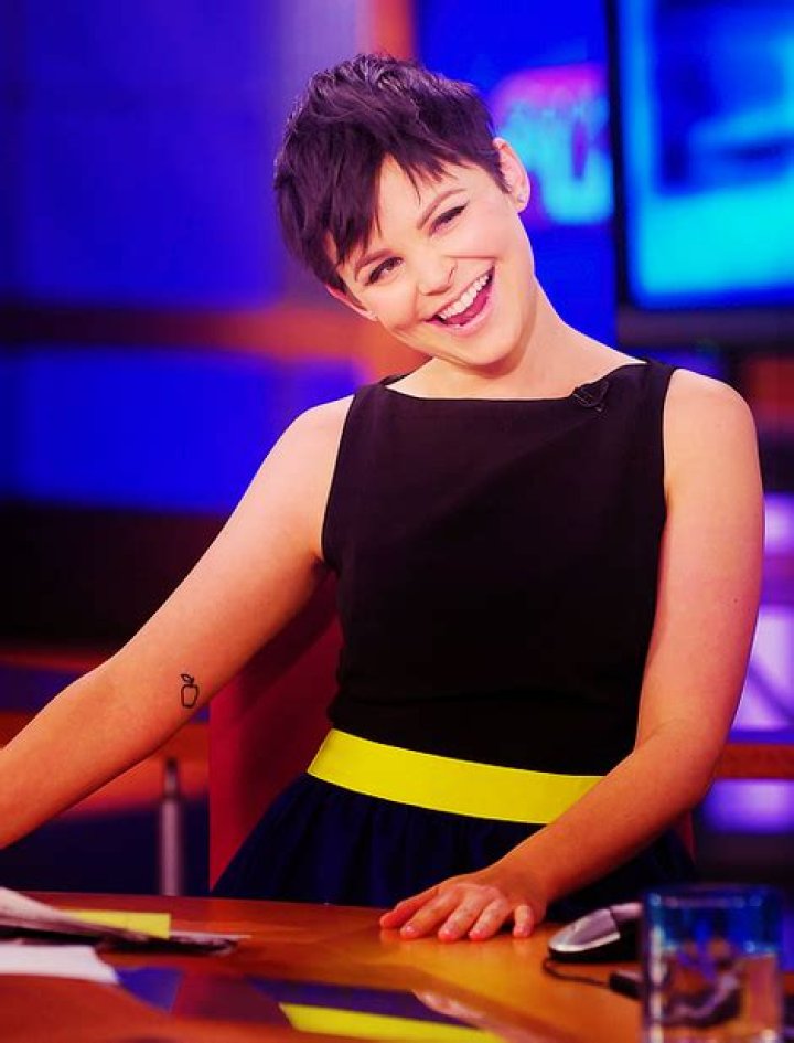 
How Much Money Does Ginnifer Goodwin Make? Latest Income Salary
