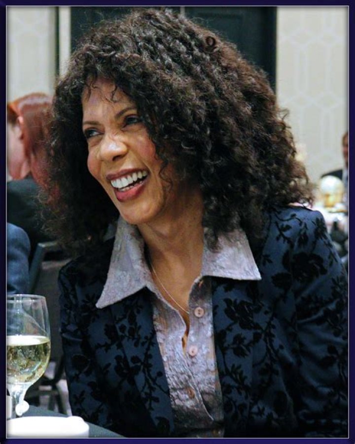 
How Much Money Does Penny Johnson Jerald Make? Latest Income Salary
