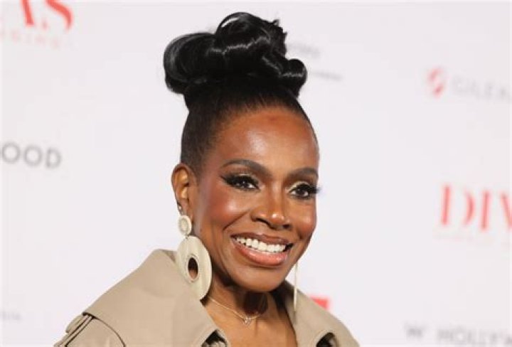 
How Much Money Does Sheryl Lee Ralph Make? Latest Income Salary
