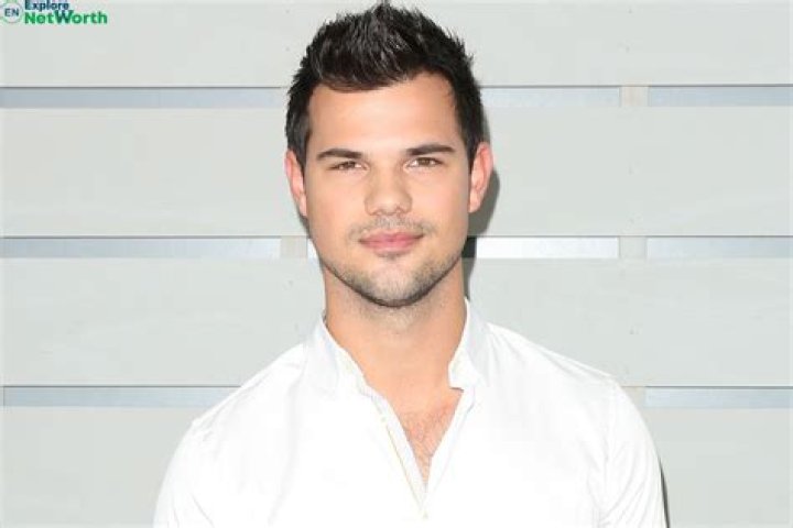 
How Much Money Does Taylor Lautner Make? Latest Income Salary
