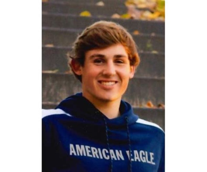 Hunter Melander Obituary, A resident of Cambridge, MN,