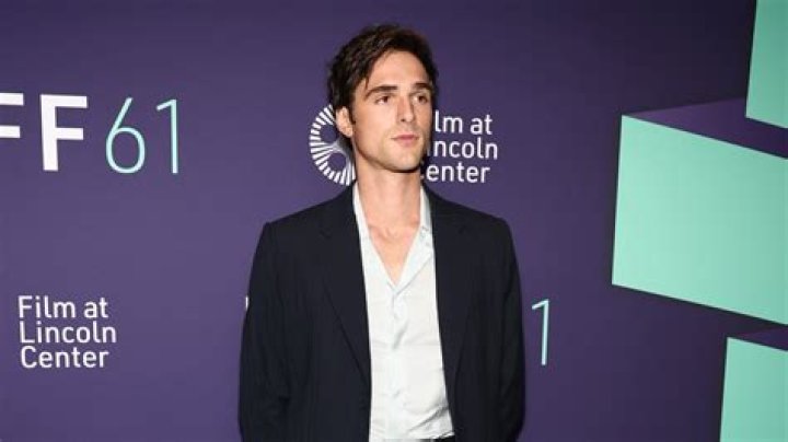 Jacob Elordi Weight Loss: How He Shed Pounds for TV's Most Anticipated Limited Series!