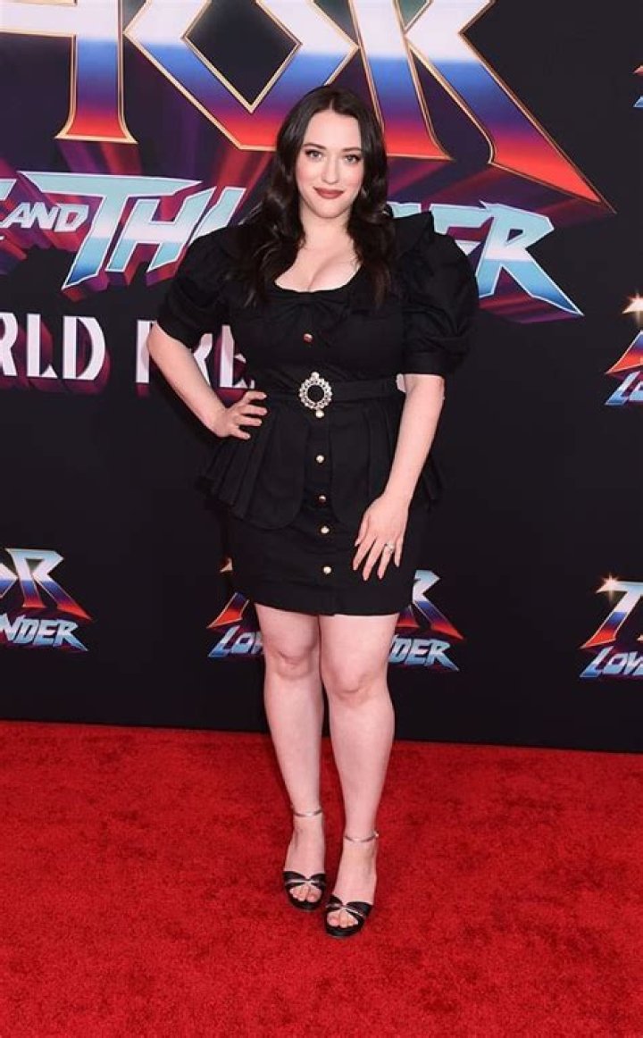 Kat Dennings – Height, Weight, Bra Size, Measurements & Bio