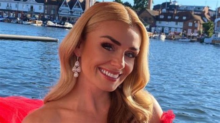 Katherine Jenkins Shares Swimsuit Video "Lake Swimming" — Celebwell