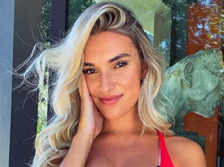 Kayla Simmons in Bathing Suit Has Great “Day" — Celebwell