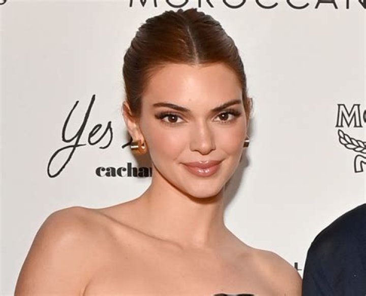 Kendall Jenner in Bathing Suit "Smiles" — Celebwell