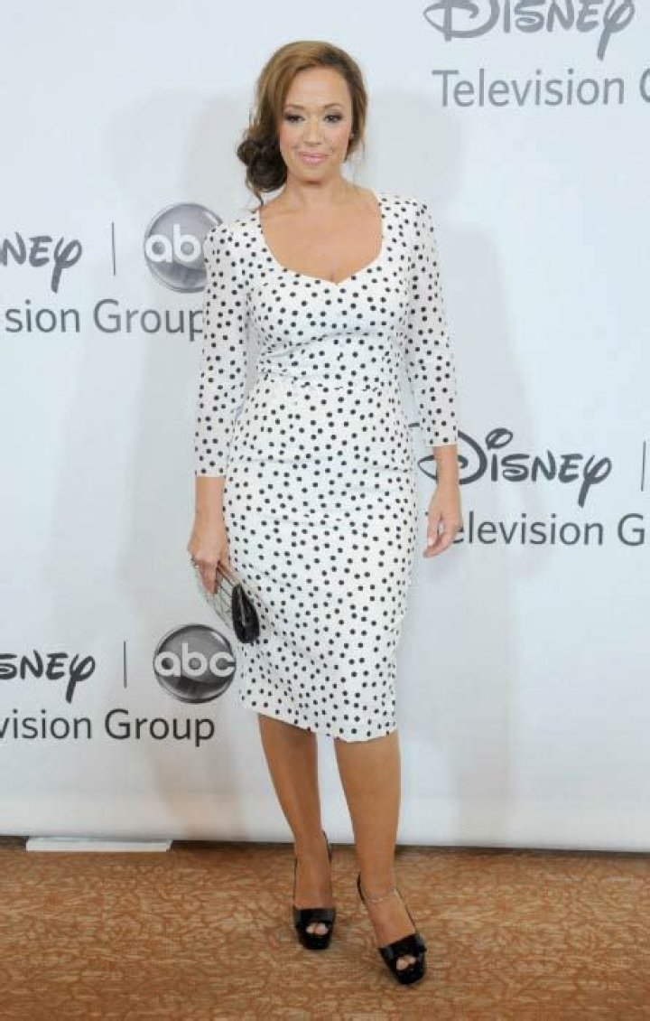 Leah Remini Biography - Facts, Childhood, Family Life & Achievements