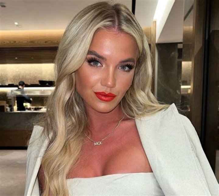 Molly Smith in Bathing Suit is "Not Ready for Summer to be Over" — Celebwell