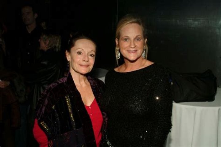 Nancy Walton Laurie Wiki, Net Worth, Age, Husband, Kids & More