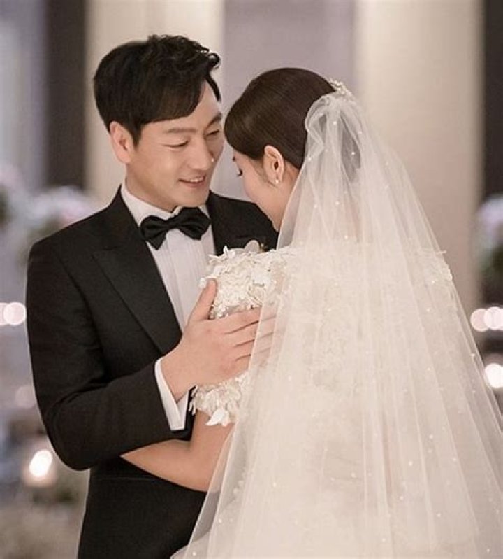 Park Hae Soo Wiki, Age, Wife, Net Worth, Height, Parents & More