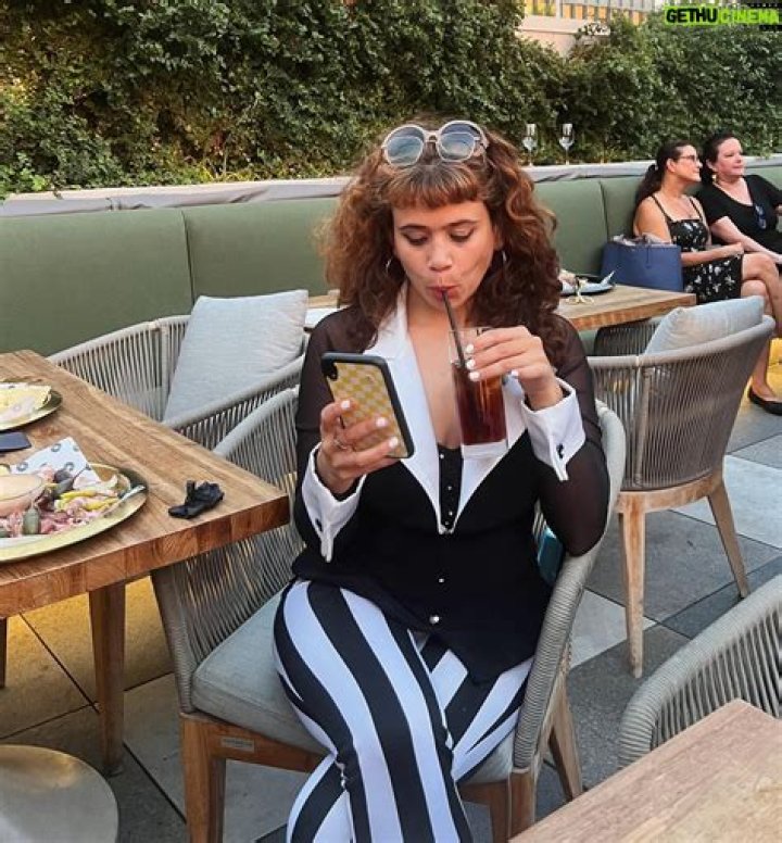 Sandy Honig Wiki, Age, Boyfriend, Height, Net Worth & More