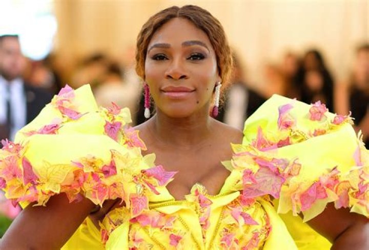 Serena Williams Shows Off Fit Figure in Swimsuit — Celebwell