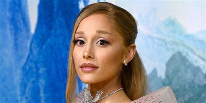 Why Did Ariana Quit The Voice? – Celebrity
